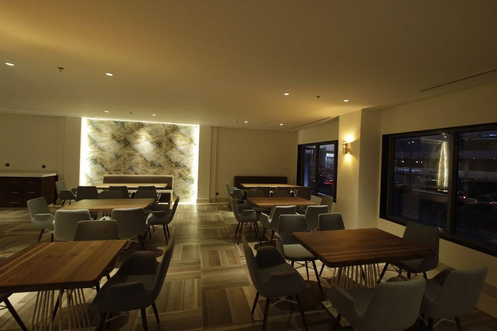Diwan Sultan Road Hotel